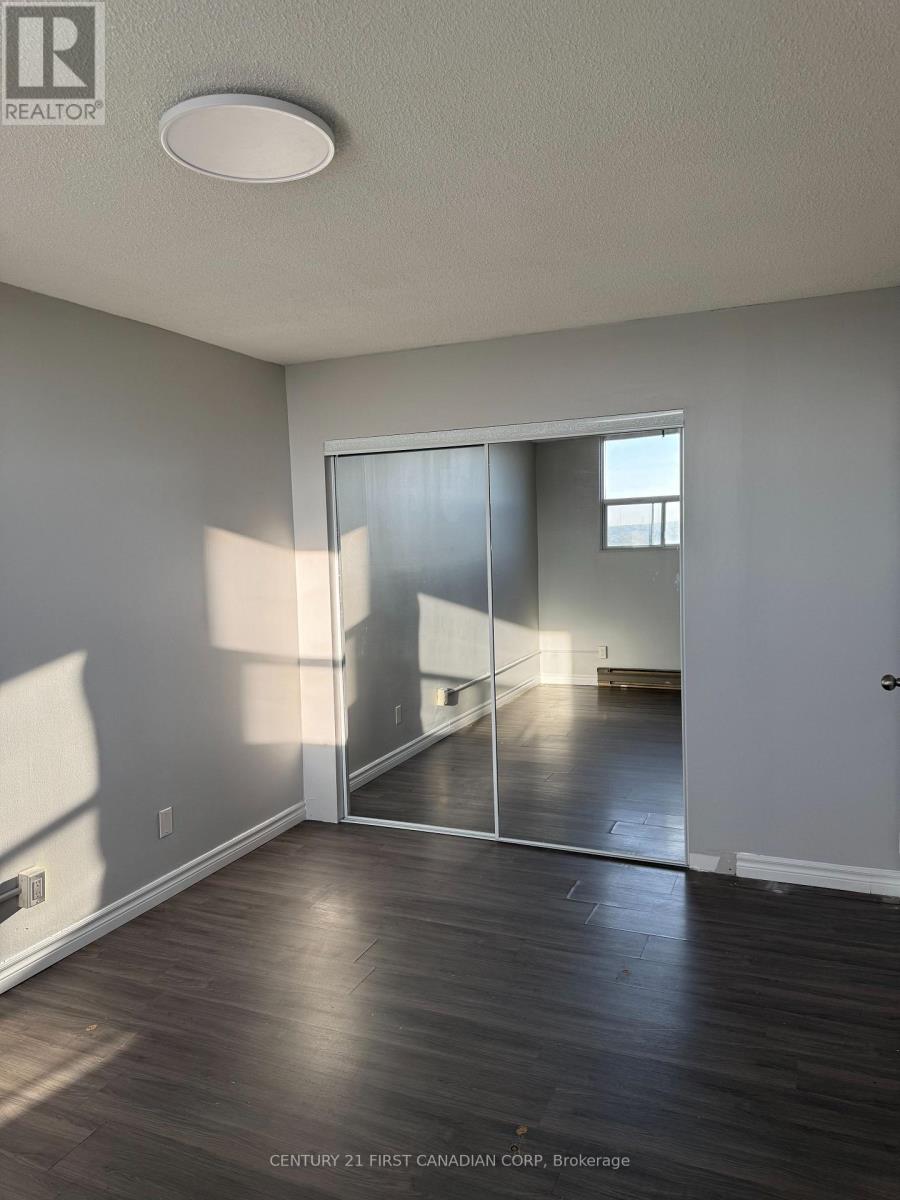 1002 - 1103 Jalna Boulevard, London South, Ontario  N6E 2W8 - Photo 11 - X12412934
