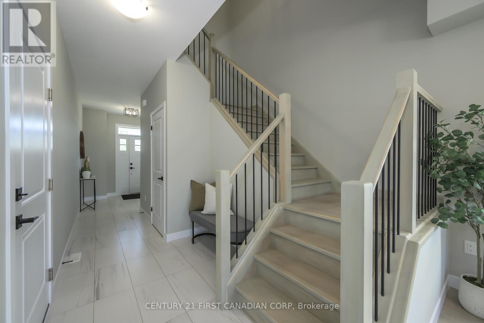 3612 Southbridge Avenue, London South, Ontario  N6L 0G5 - Photo 11 - X12412976