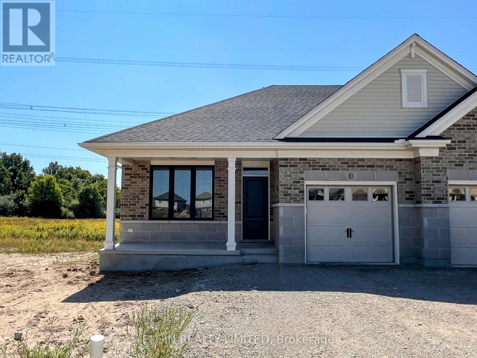 10 Columbus Court, Central Elgin, Ontario  N5P 0E5 - Photo 1 - X12413013