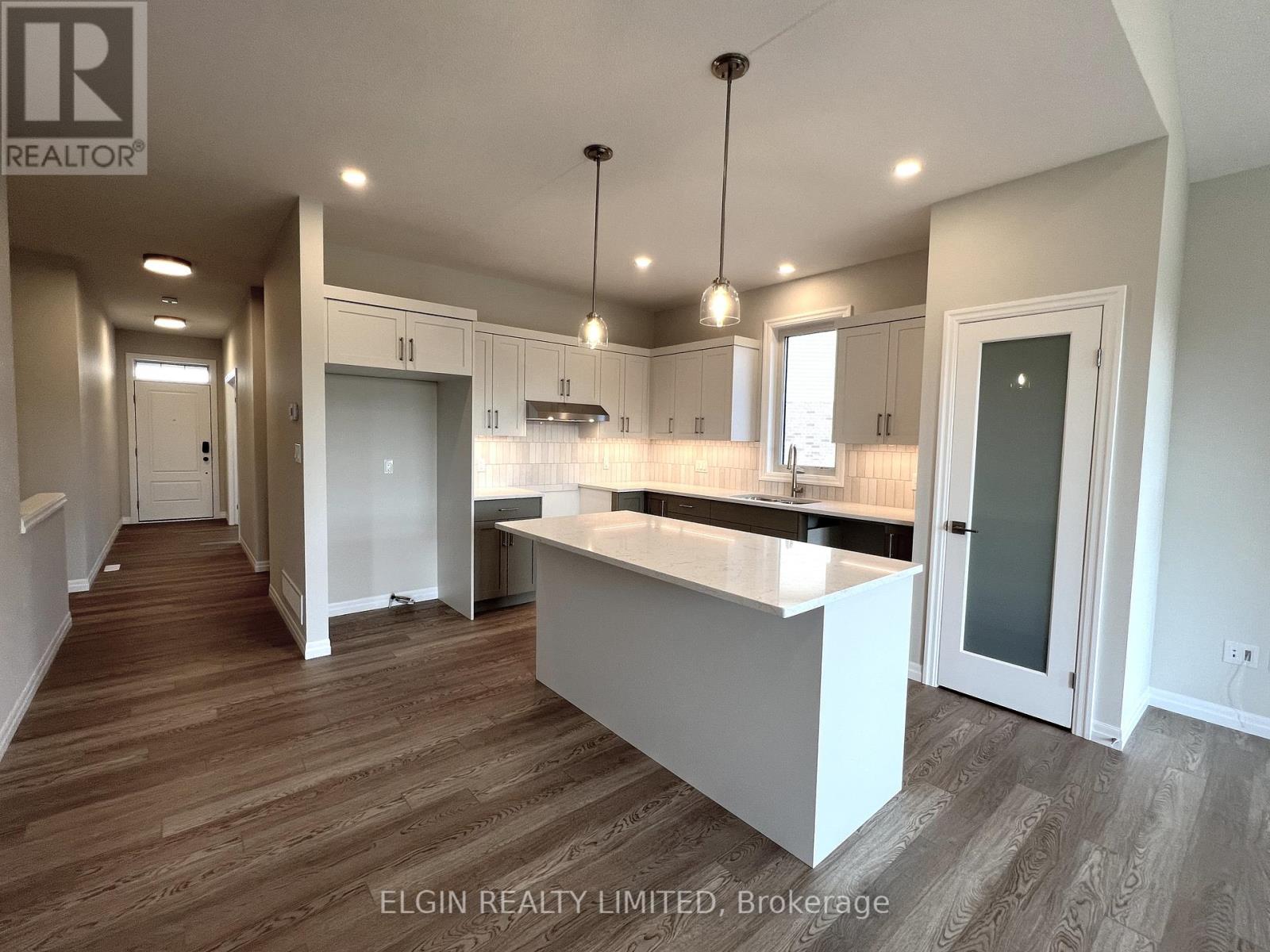 10 Columbus Court, Central Elgin, Ontario  N5P 0E5 - Photo 13 - X12413013