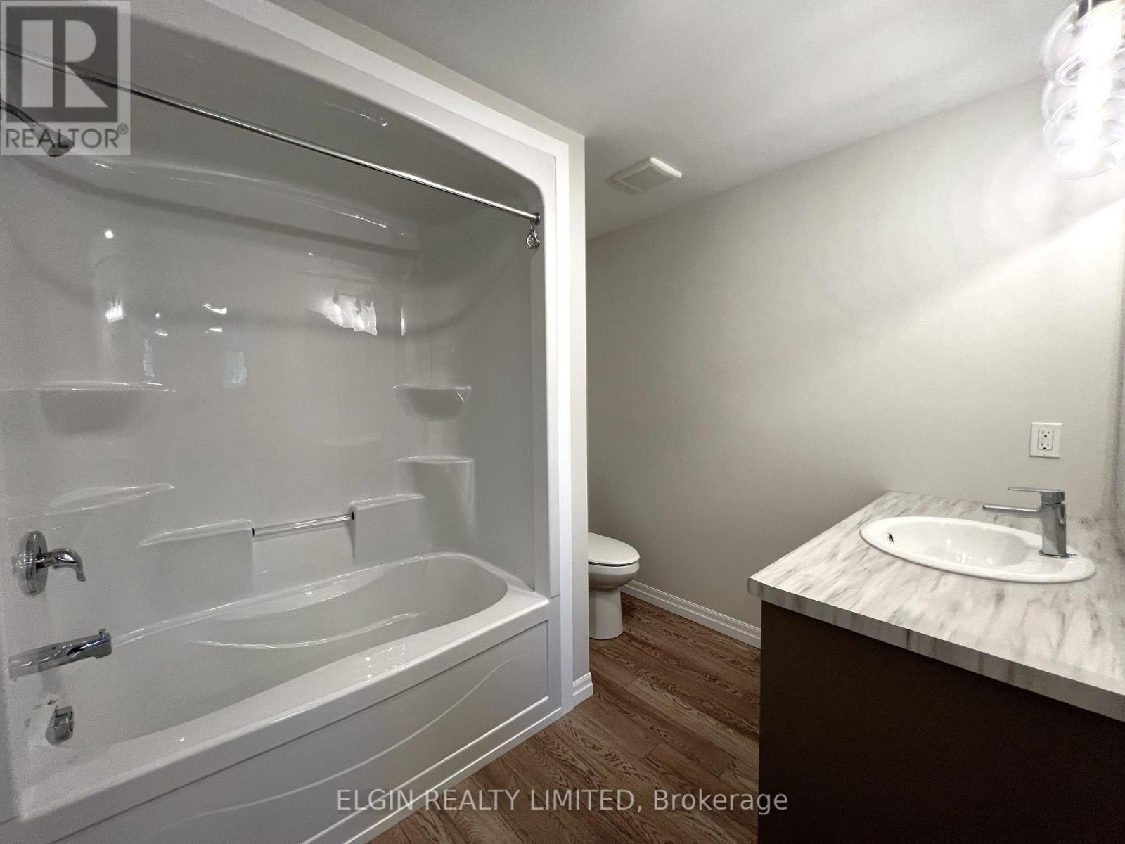 10 Columbus Court, Central Elgin, Ontario  N5P 0E5 - Photo 21 - X12413013