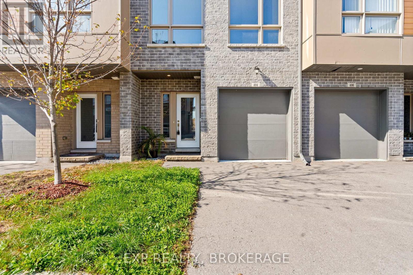 404 Terravita Private, Ottawa, Ontario  K1V 2R9 - Photo 3 - X12412208