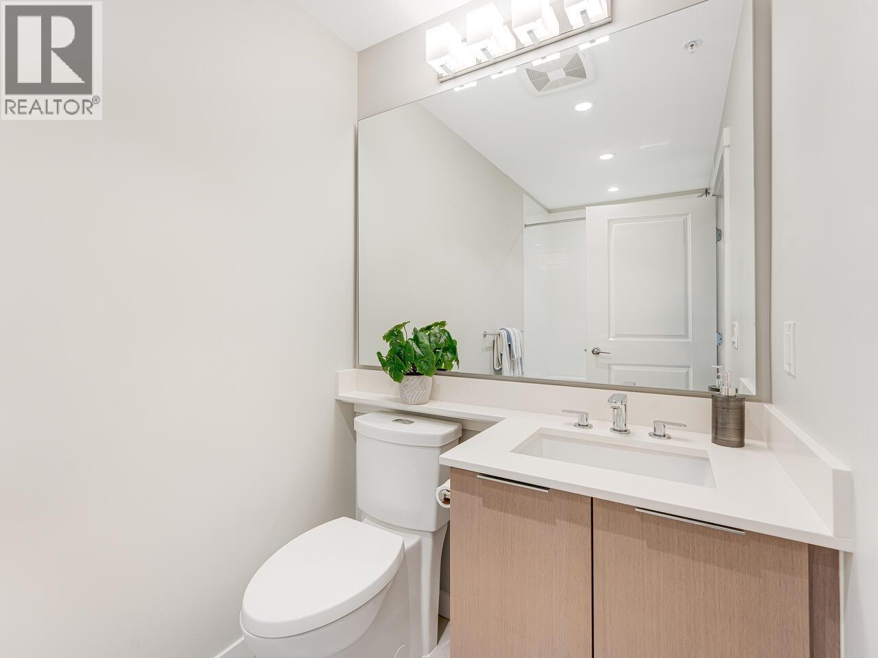 401 2651 Library Lane, North Vancouver, British Columbia  V7J 0C1 - Photo 21 - R3049600