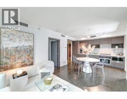 608 68 SMITHE STREET, Vancouver, British Columbia