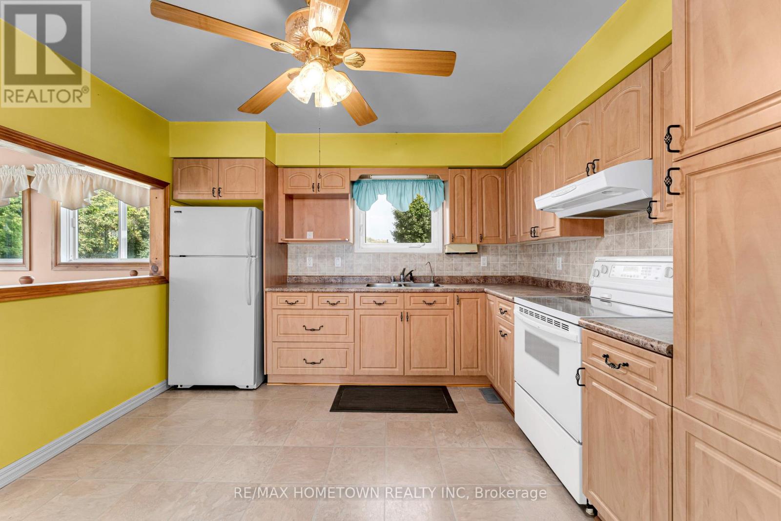 28 Wiltse Street E, Athens, Ontario  K0E 1B0 - Photo 10 - X12412925