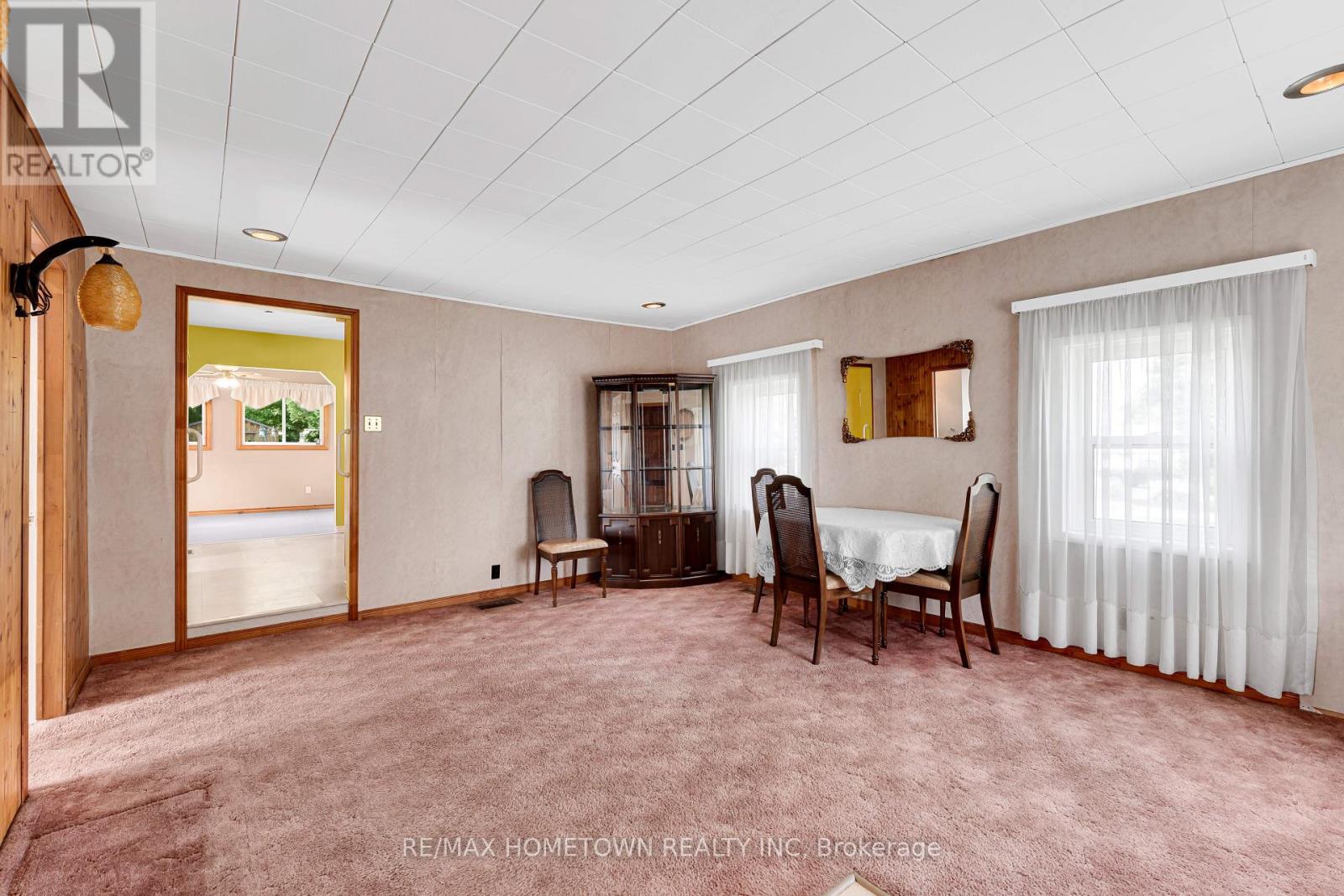 28 Wiltse Street E, Athens, Ontario  K0E 1B0 - Photo 12 - X12412925