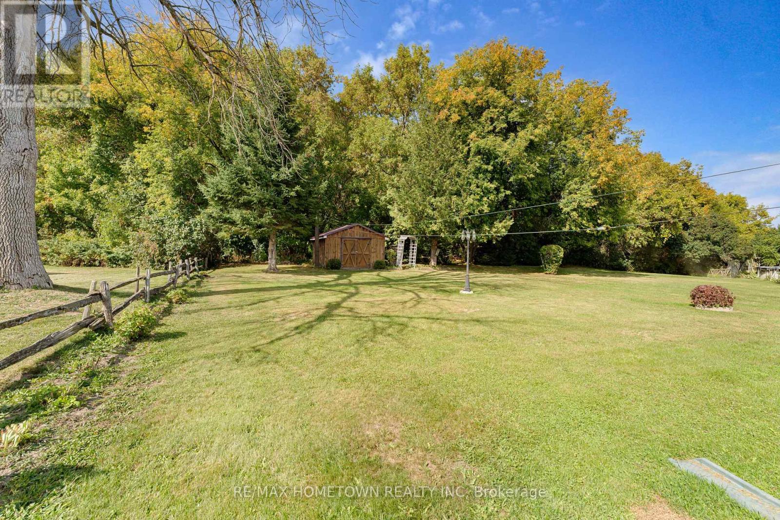 28 Wiltse Street E, Athens, Ontario  K0E 1B0 - Photo 23 - X12412925