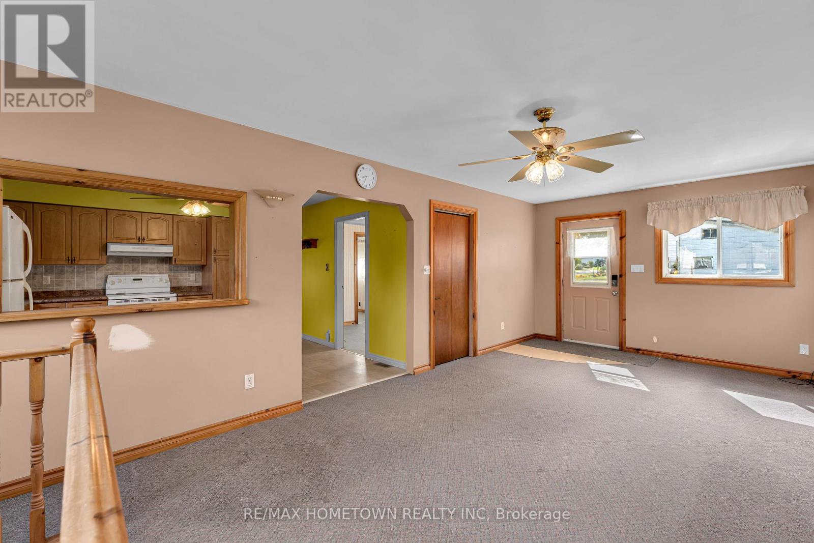 28 Wiltse Street E, Athens, Ontario  K0E 1B0 - Photo 7 - X12412925