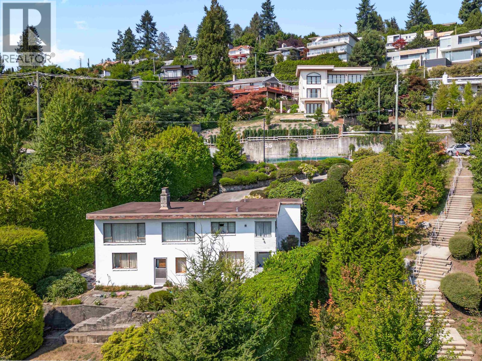940 Keith Road, West Vancouver, British Columbia  V7T 1M3 - Photo 10 - R3049620
