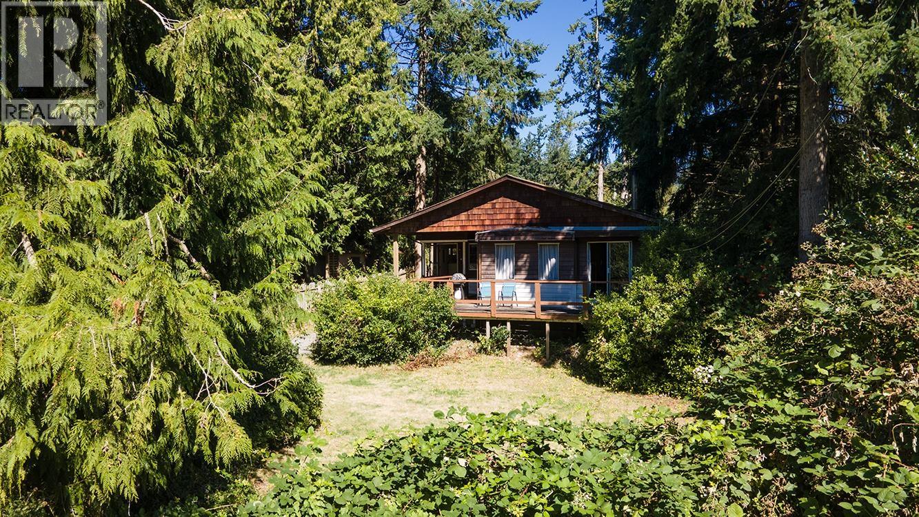 1022 FAIRVIEW ROAD, Gibsons, British Columbia