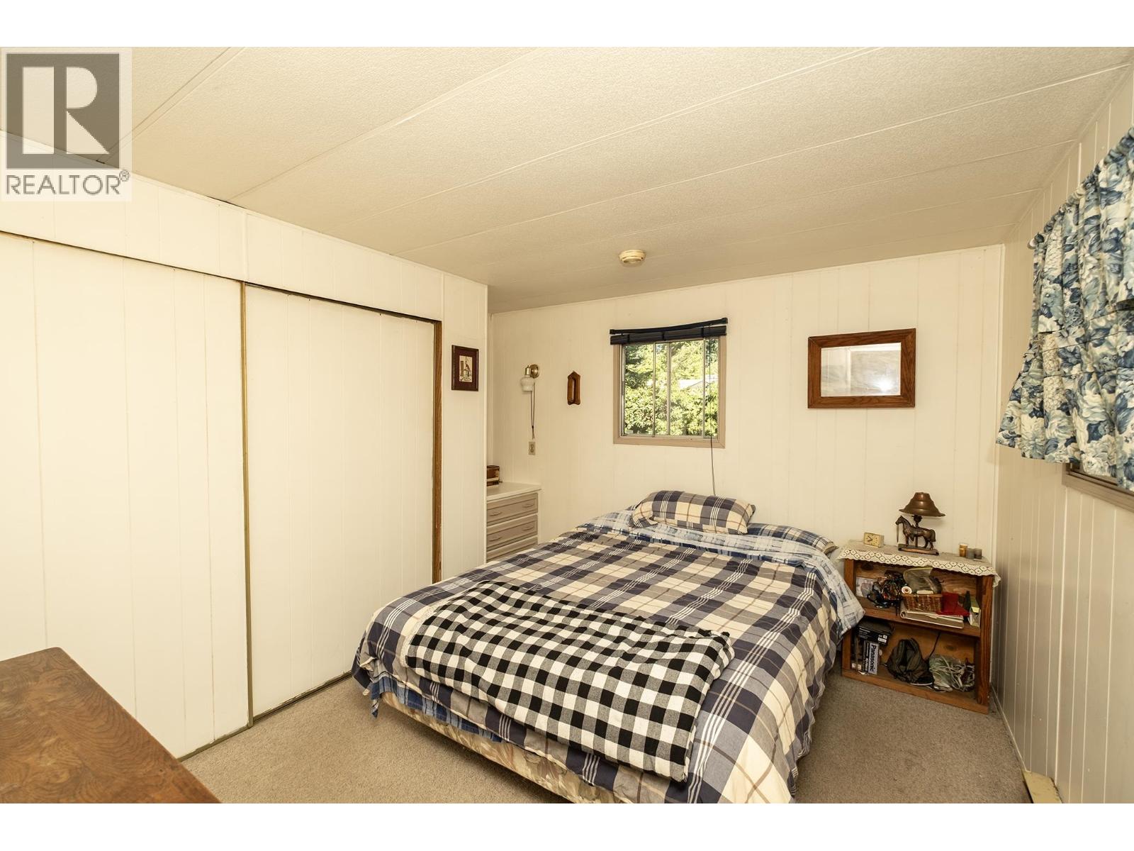 1022 Fairview Road, Gibsons, British Columbia  V0N 1V3 - Photo 15 - R3049642