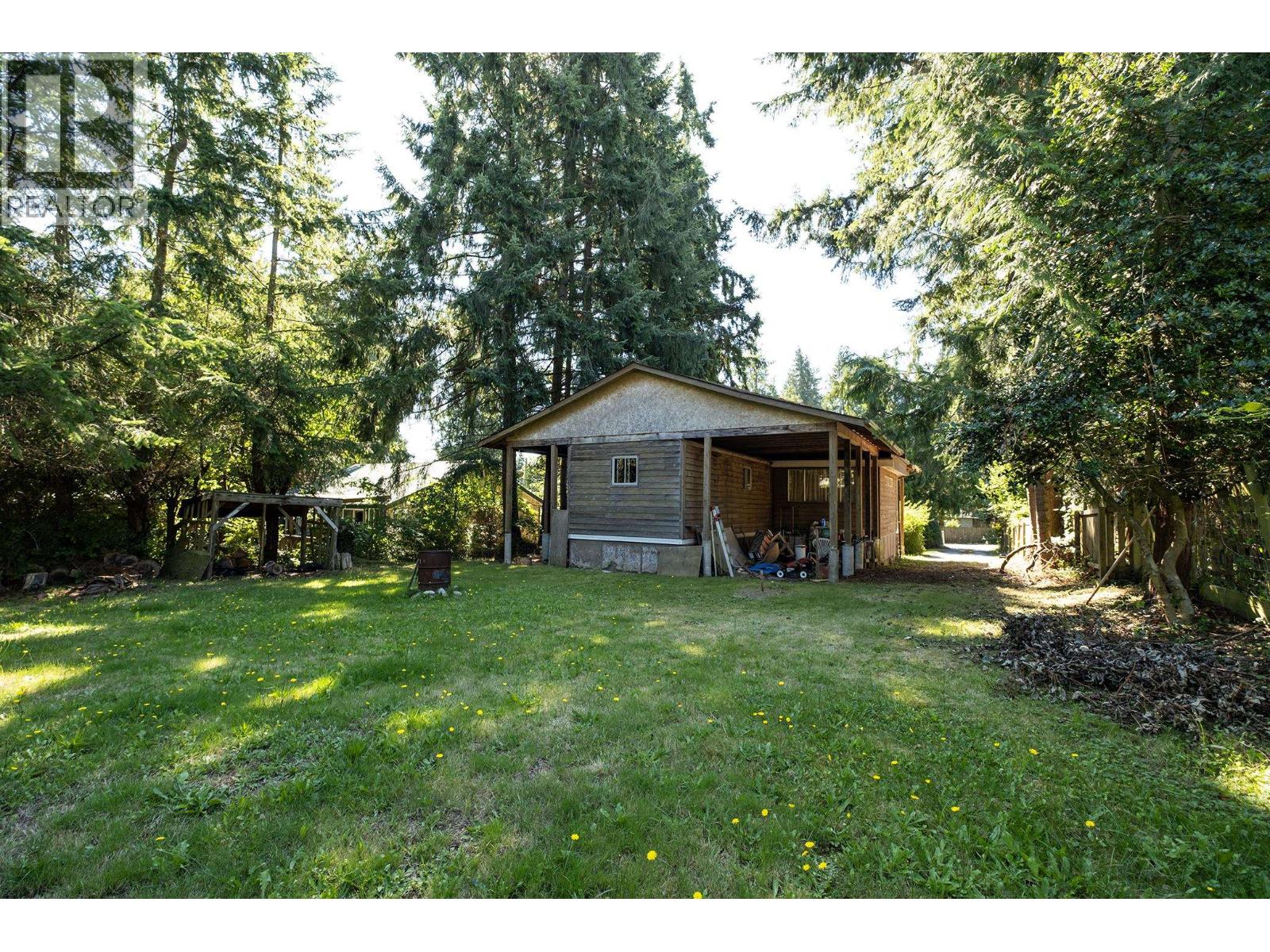 1022 Fairview Road, Gibsons, British Columbia  V0N 1V3 - Photo 21 - R3049642