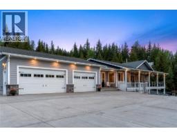 2030 Canoe Beach Drive NE, salmon arm, British Columbia