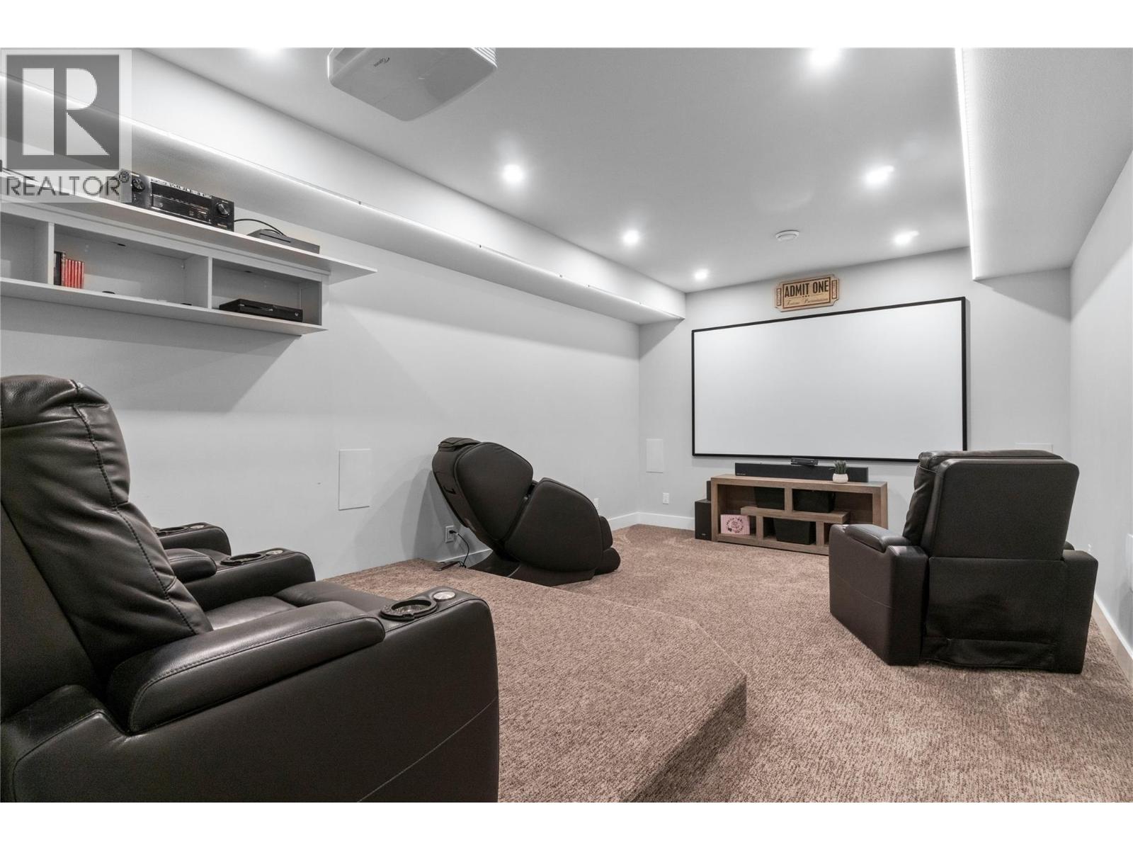 2030 Canoe Beach Drive Ne, Salmon Arm, British Columbia  V1E 2M5 - Photo 37 - 10363422