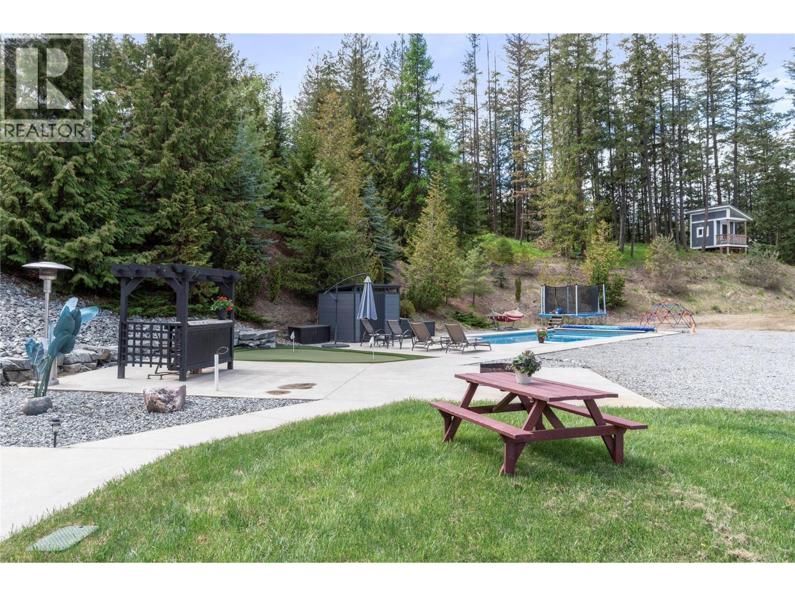 2030 Canoe Beach Drive Ne, Salmon Arm, British Columbia  V1E 2M5 - Photo 46 - 10363422
