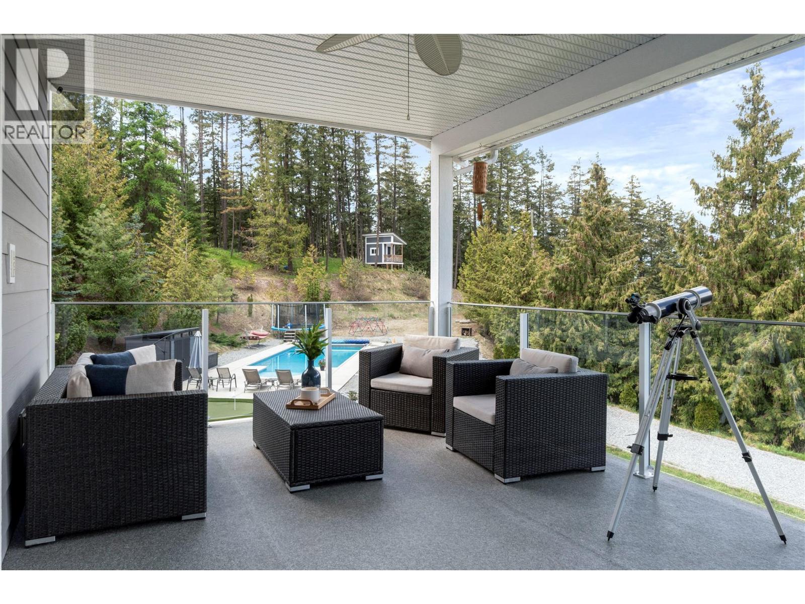 2030 Canoe Beach Drive Ne, Salmon Arm, British Columbia  V1E 2M5 - Photo 68 - 10363422