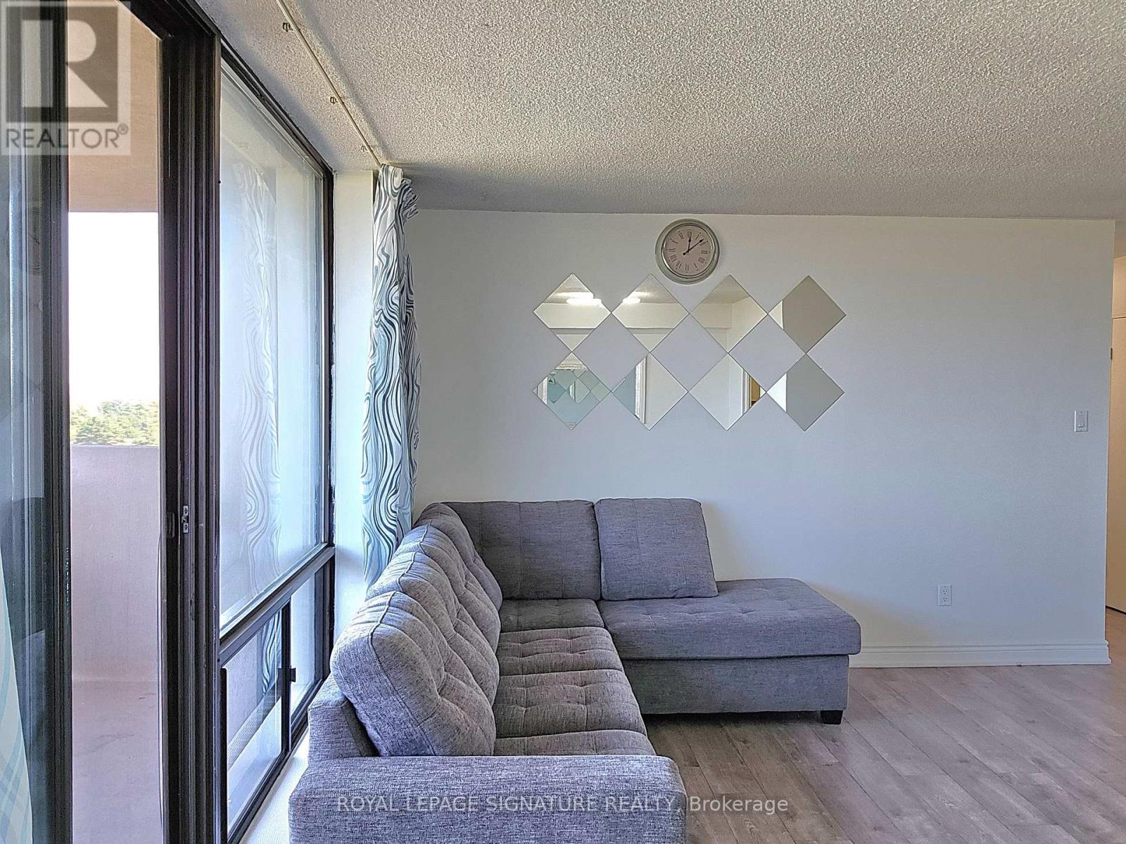 902 - 2929 Aquitaine Avenue, Mississauga, Ontario  L5N 2C7 - Photo 11 - W12411040