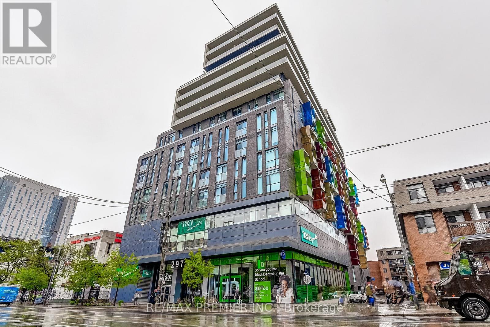 1002 - 297 College Street, Toronto, Ontario  M5T 1S2 - Photo 1 - C12412828