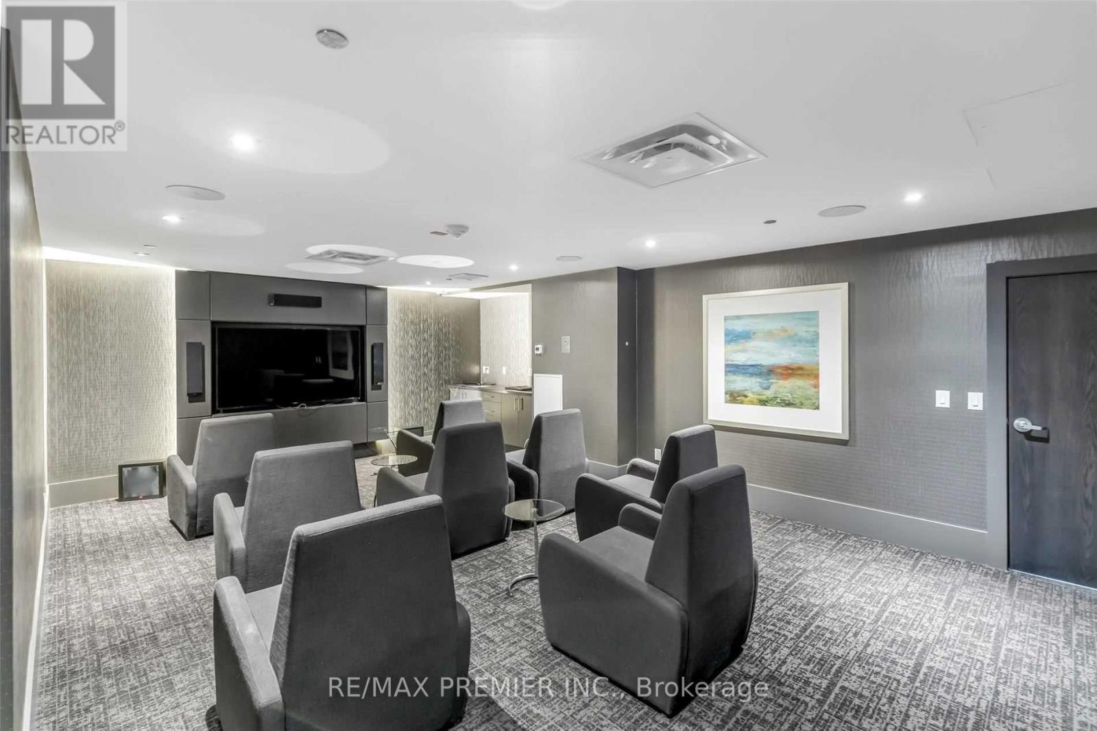 1002 - 297 College Street, Toronto, Ontario  M5T 1S2 - Photo 28 - C12412828