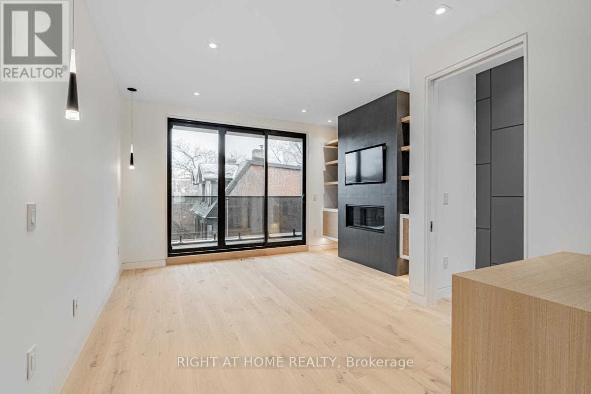 677 Huron Street, Toronto, Ontario  M5R 2R8 - Photo 14 - C12412850