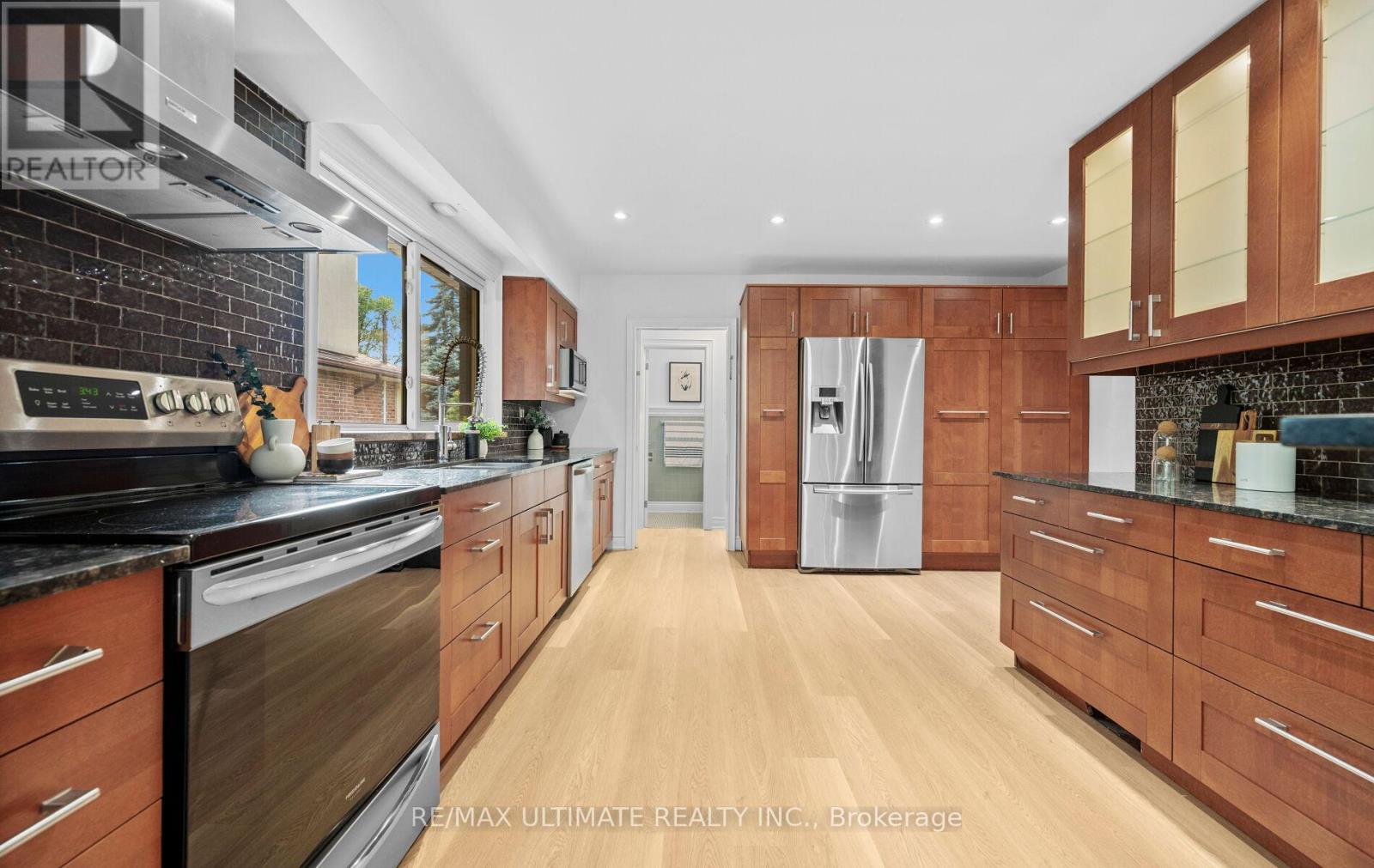 17 Fleetwell Court, Toronto (Willowdale West), Ontario  M2R 1L2 - Photo 12 - C12412854
