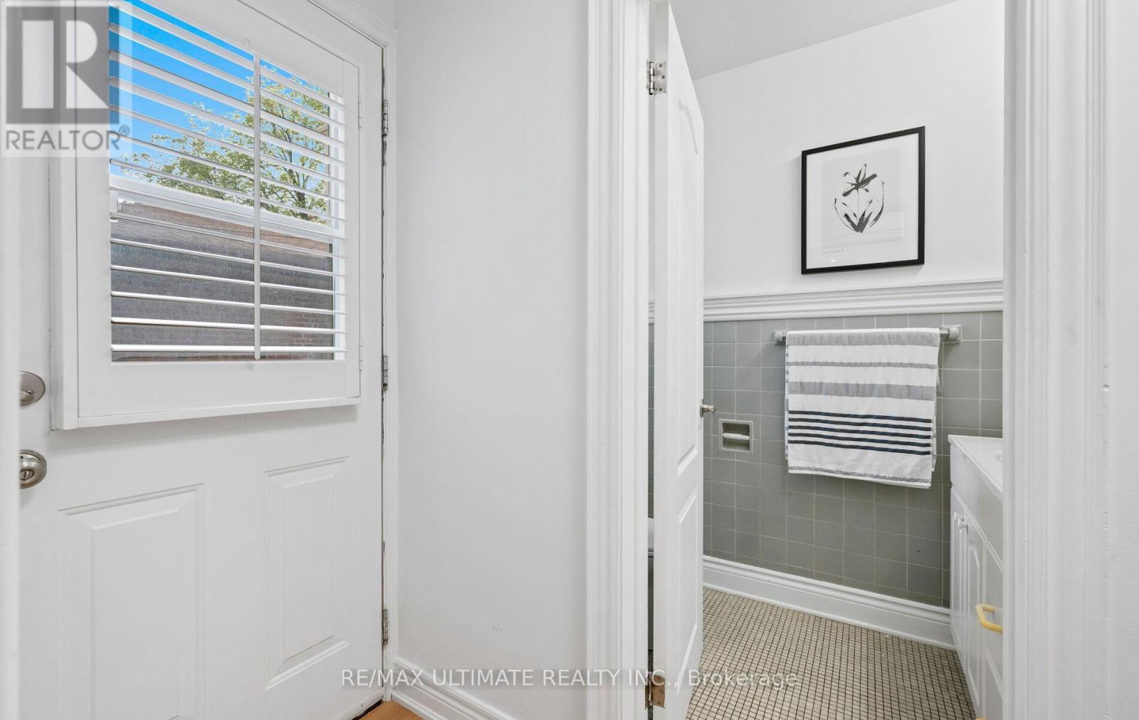 17 Fleetwell Court, Toronto (Willowdale West), Ontario  M2R 1L2 - Photo 27 - C12412854
