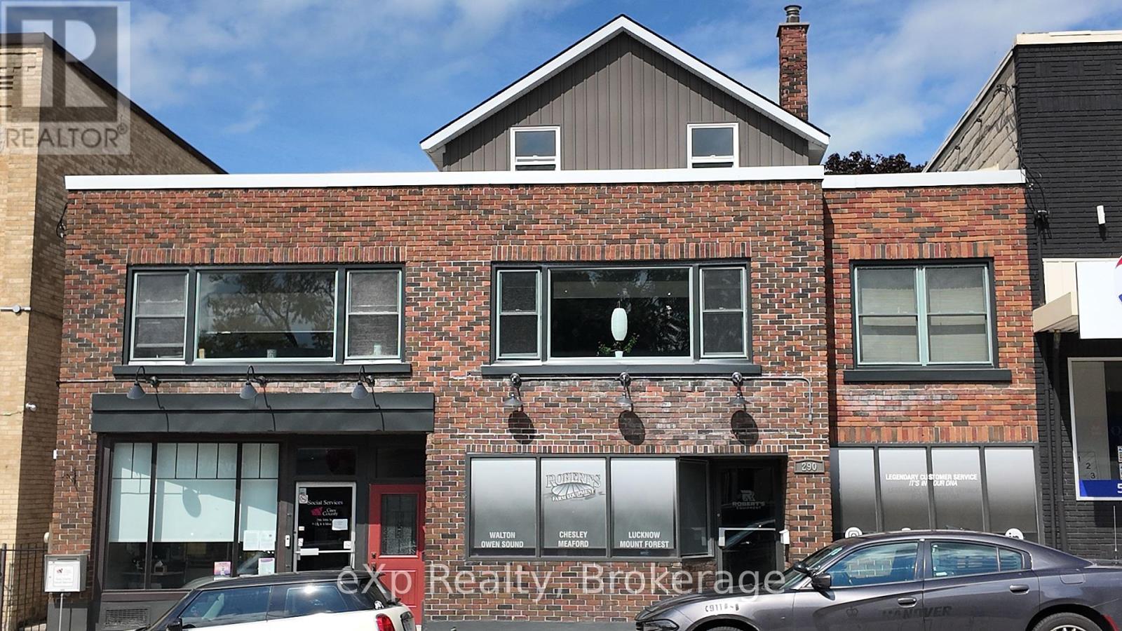 290 10TH STREET, Hanover, Ontario