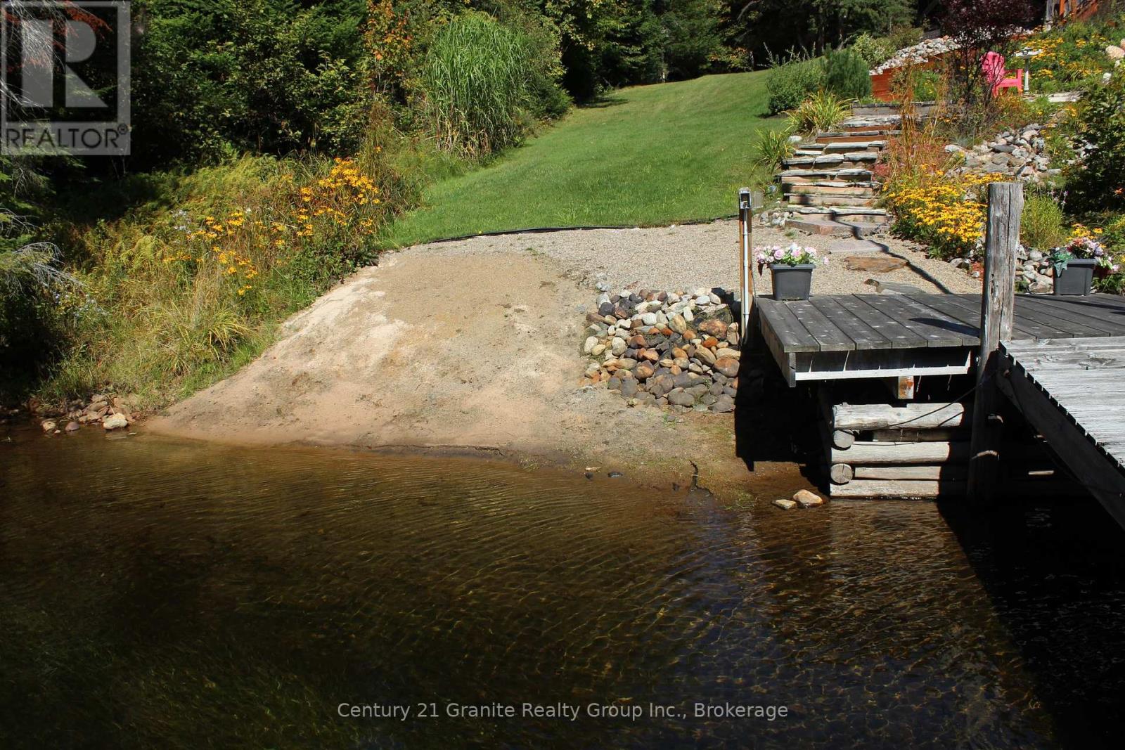 1082 Green Lake Road, Algonquin Highlands, Ontario  K0M 1J1 - Photo 7 - X12333654