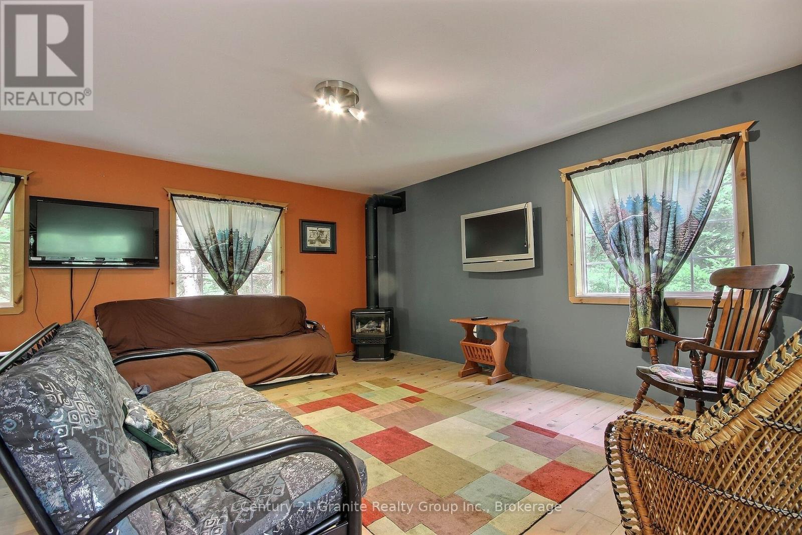 1082 Green Lake Road, Algonquin Highlands, Ontario  K0M 1J1 - Photo 40 - X12333654