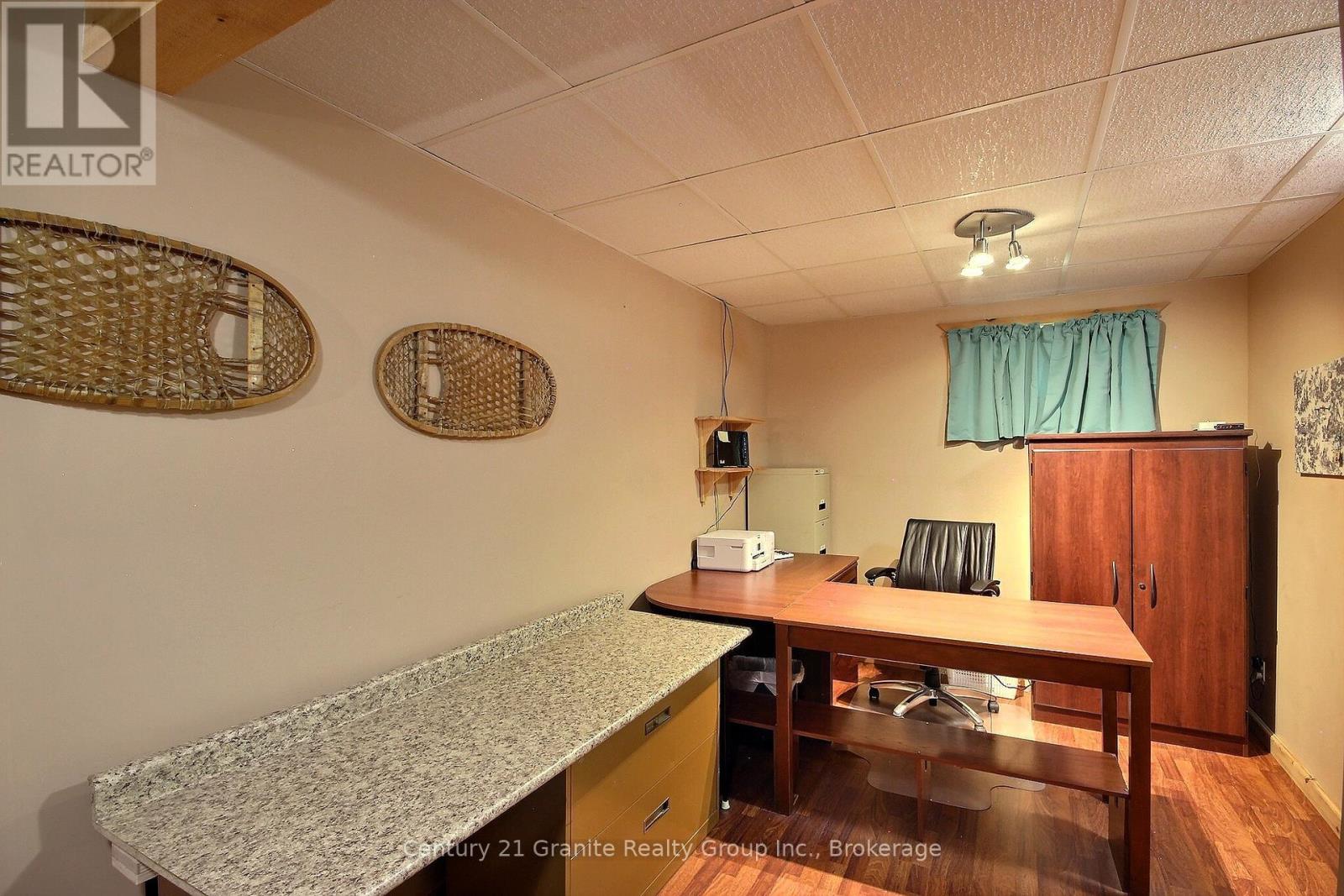 1082 Green Lake Road, Algonquin Highlands, Ontario  K0M 1J1 - Photo 33 - X12333654