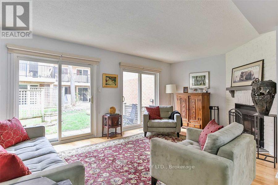 7 RODEO PATHWAY, Toronto, Ontario