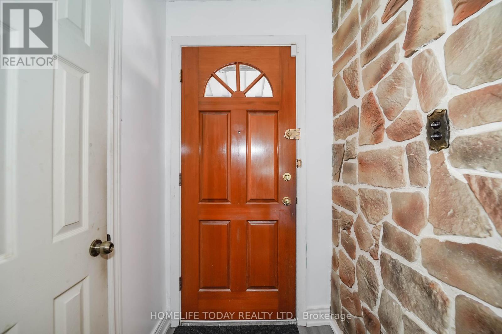 30 Melchior Drive, Toronto, Ontario  M1E 3W5 - Photo 6 - E12412792