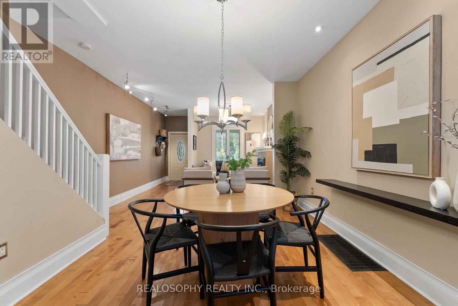 299 Pape Avenue, Toronto, Ontario  M4M 2W6 - Photo 6 - E12412806