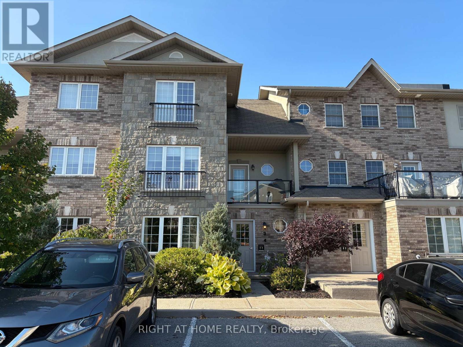 3 - 53 FERNDALE DRIVE S, Barrie, Ontario