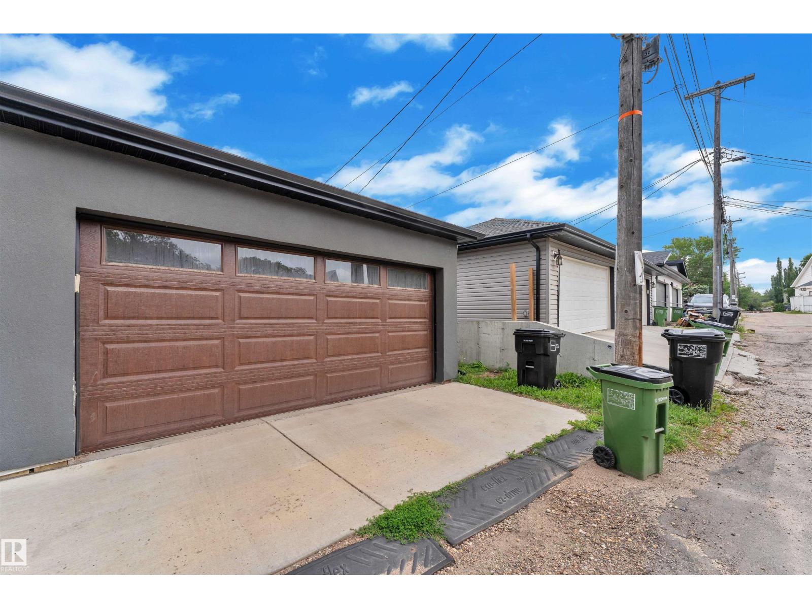 9327 Connors Rd Nw, Edmonton, Alberta  T6C 4B9 - Photo 2 - E4458369