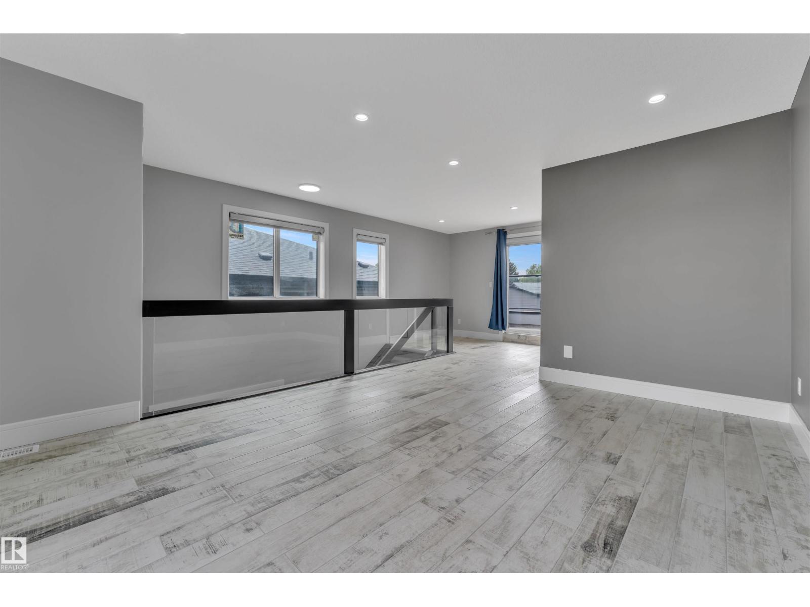9327 Connors Rd Nw, Edmonton, Alberta  T6C 4B9 - Photo 31 - E4458369