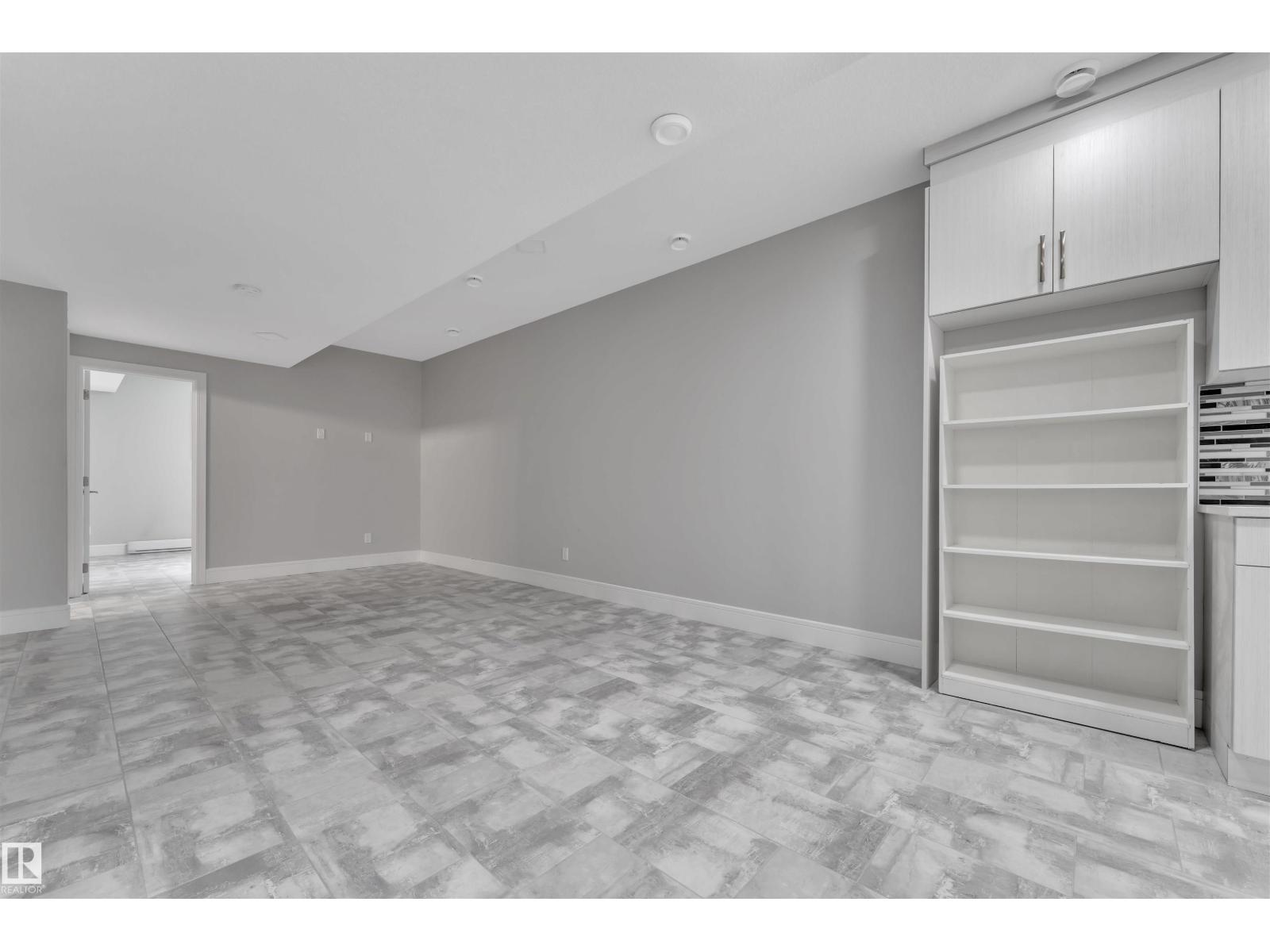9327 Connors Rd Nw, Edmonton, Alberta  T6C 4B9 - Photo 38 - E4458369