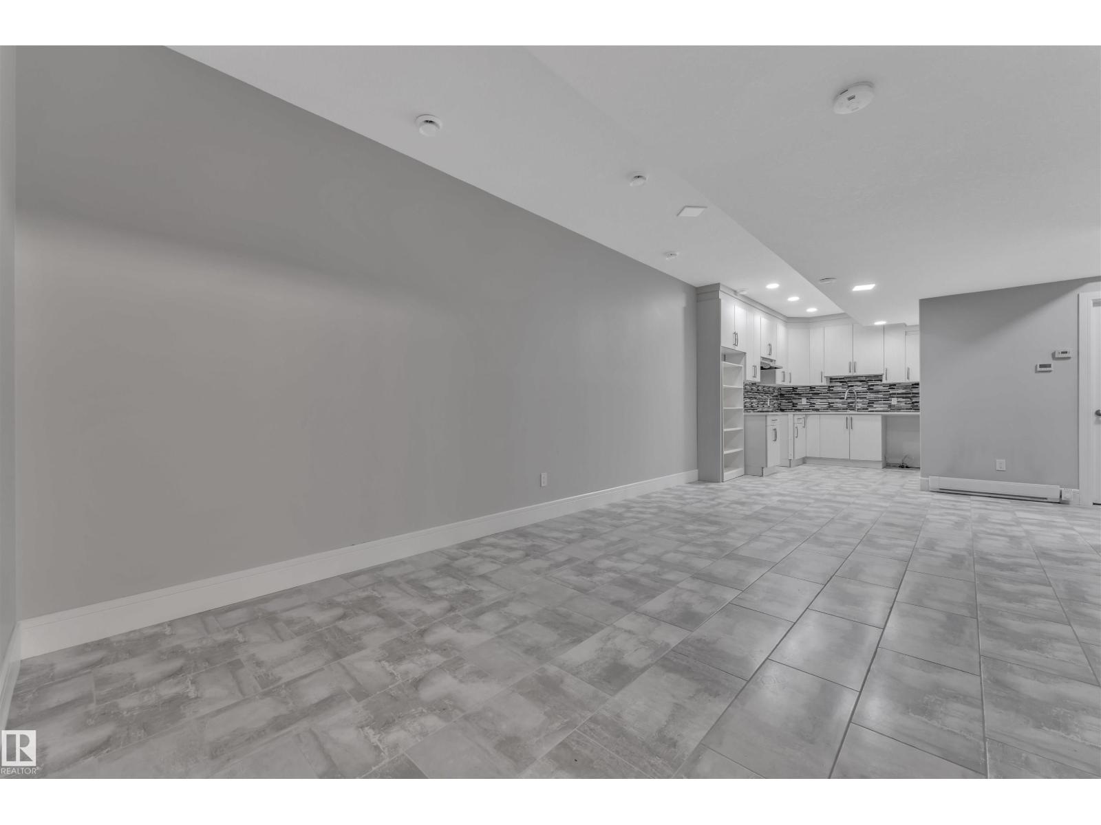 9327 Connors Rd Nw, Edmonton, Alberta  T6C 4B9 - Photo 43 - E4458369
