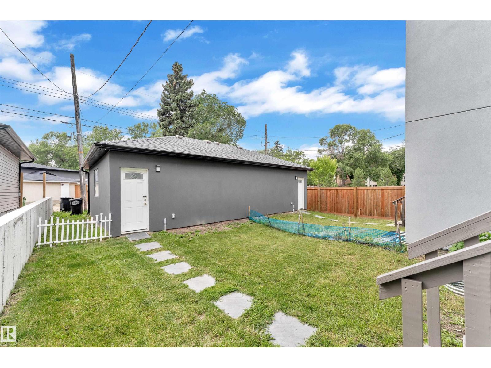 9327 Connors Rd Nw, Edmonton, Alberta  T6C 4B9 - Photo 47 - E4458369