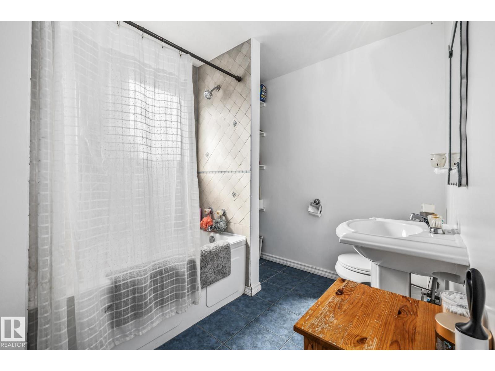 13647 122 Av Nw, Edmonton, Alberta  T5L 2W1 - Photo 19 - E4458374