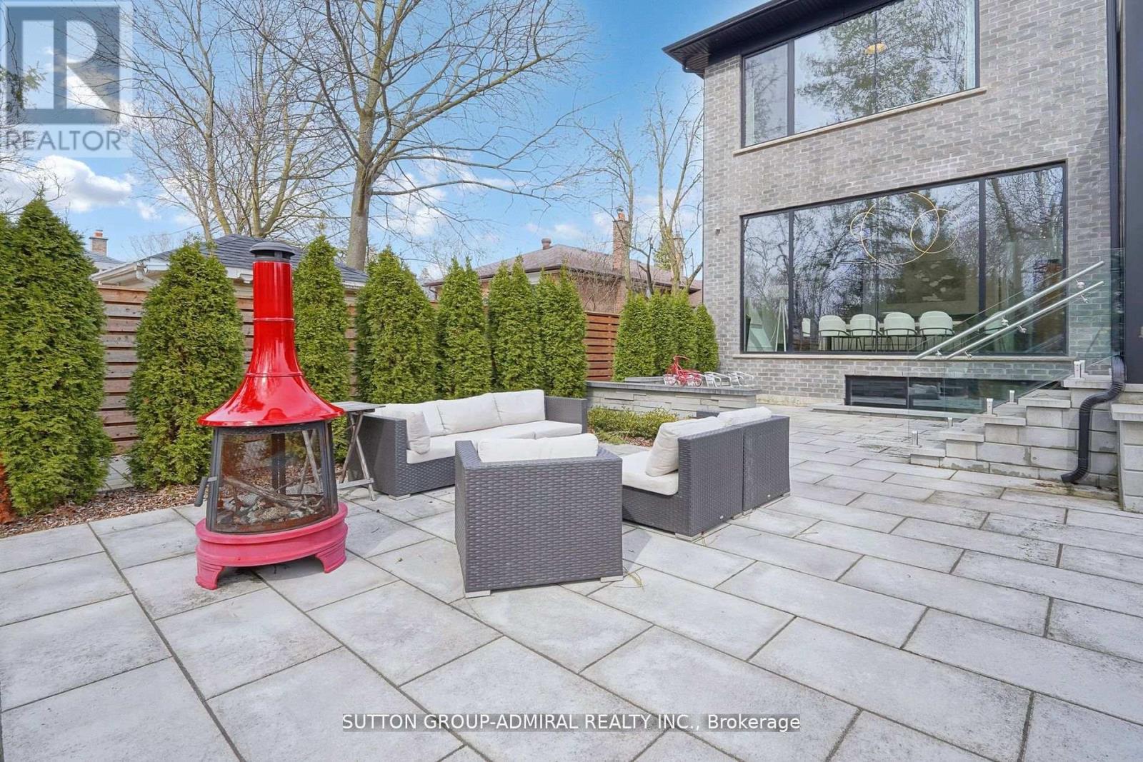 126 Wood Lane, Richmond Hill (Mill Pond), Ontario  L4C 4W1 - Photo 34 - N12412803