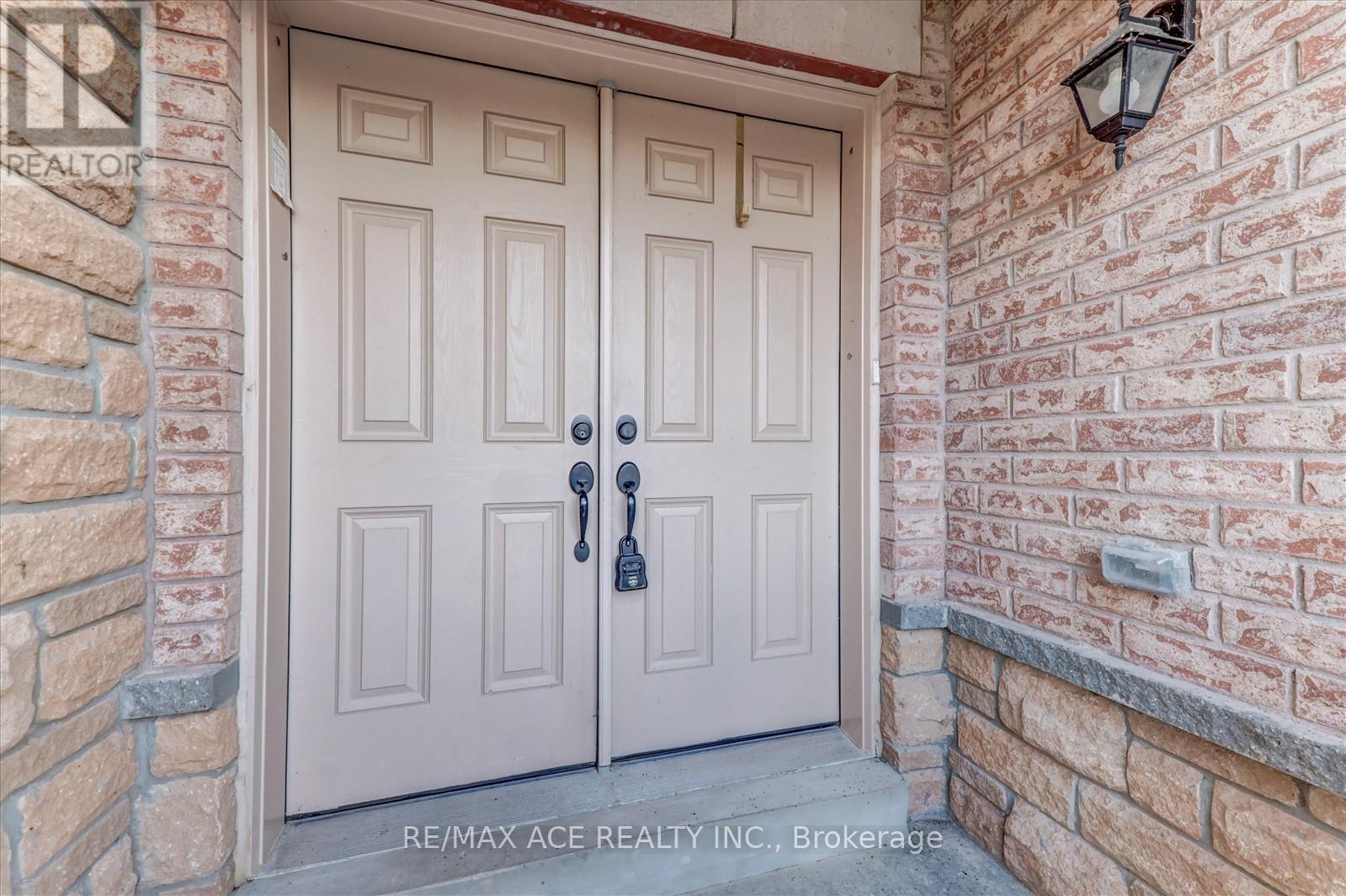 27 Mccaskell Street, Brock, Ontario  L0K 1A0 - Photo 5 - N12412843