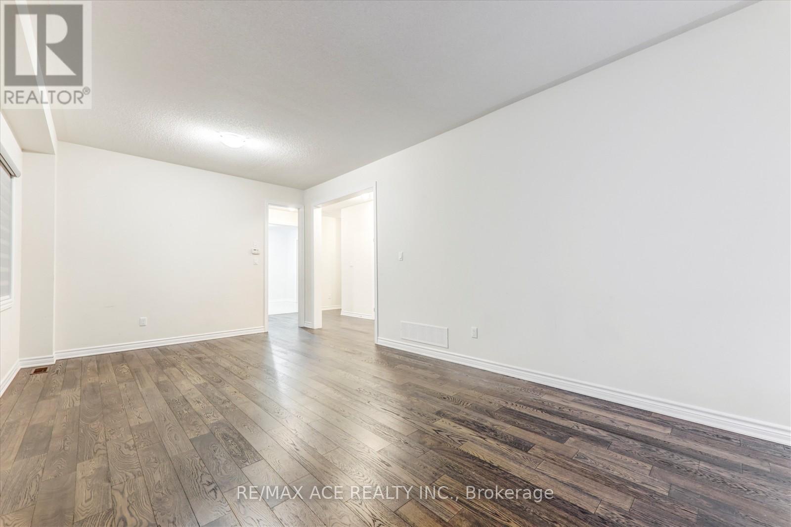 27 Mccaskell Street, Brock, Ontario  L0K 1A0 - Photo 8 - N12412843