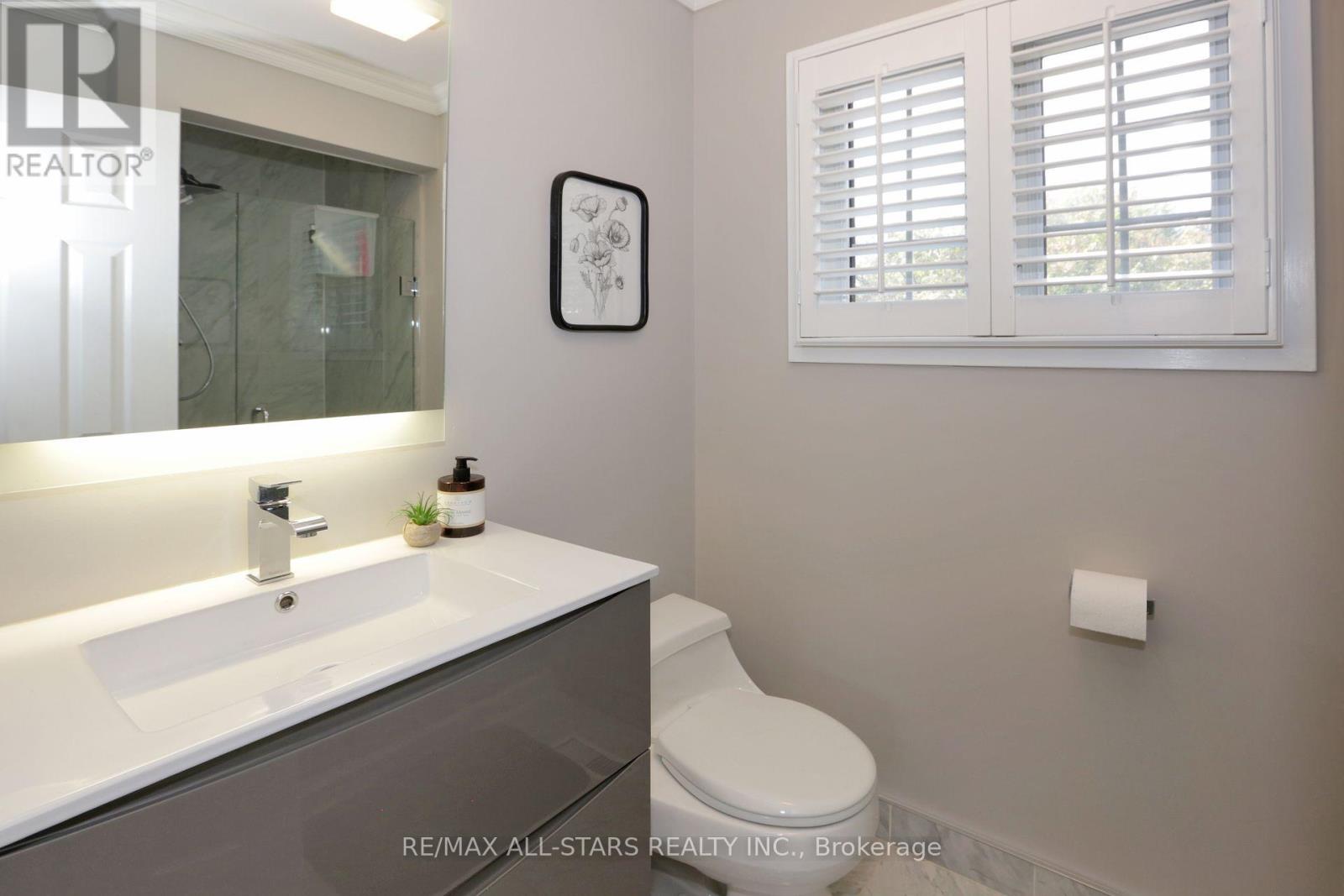 18 Sir Brandiles Place, Markham (Markham Village), Ontario  L3P 2Z5 - Photo 18 - N12412901