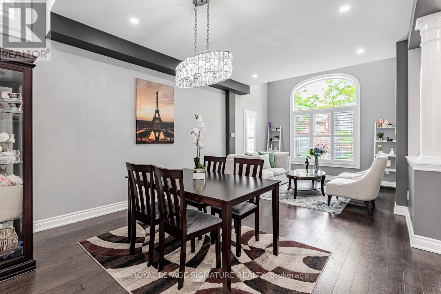 5 Sandcherry Avenue, Markham, Ontario  L3S 4B3 - Photo 4 - N12412906