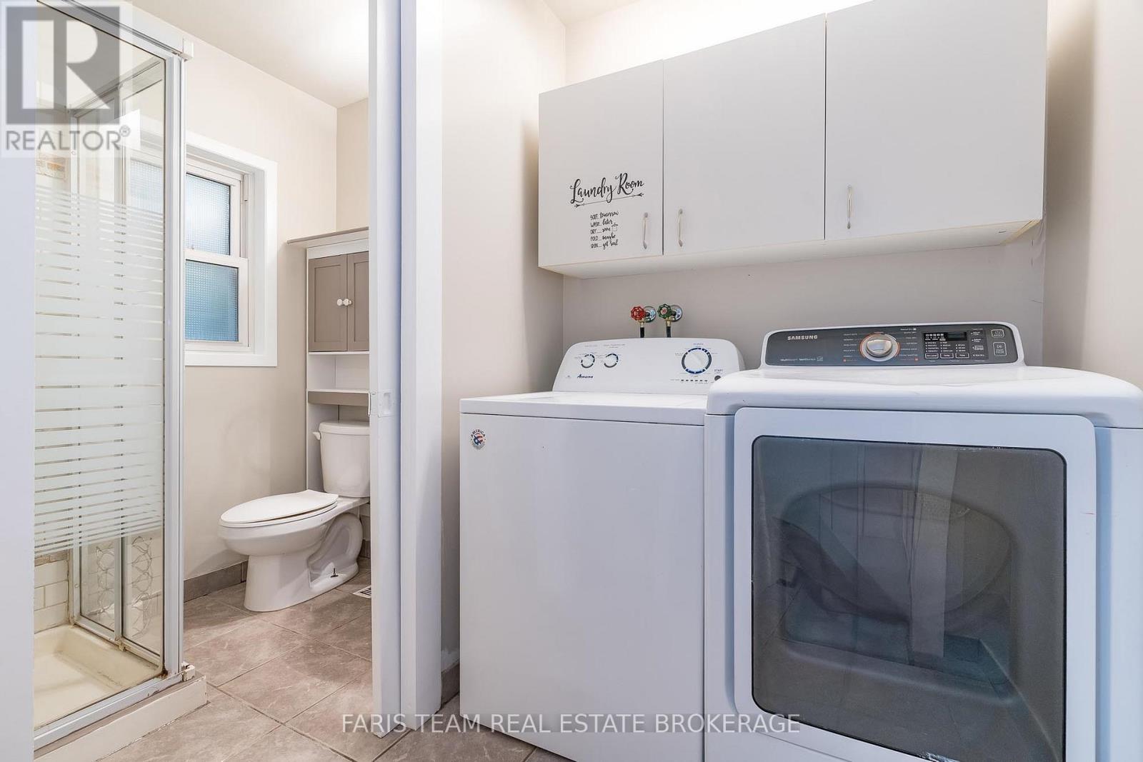 79 Poyntz Street, Penetanguishene, Ontario  L9M 1N9 - Photo 15 - S12412909