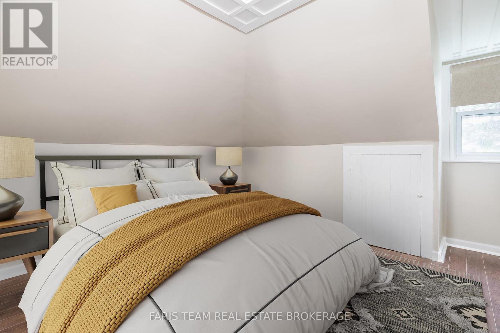 79 Poyntz Street, Penetanguishene, Ontario  L9M 1N9 - Photo 21 - S12412909