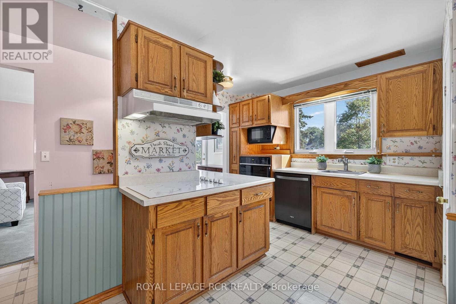 7 Wallace Avenue, Caledon, Ontario  L7E 0M5 - Photo 17 - W12412777