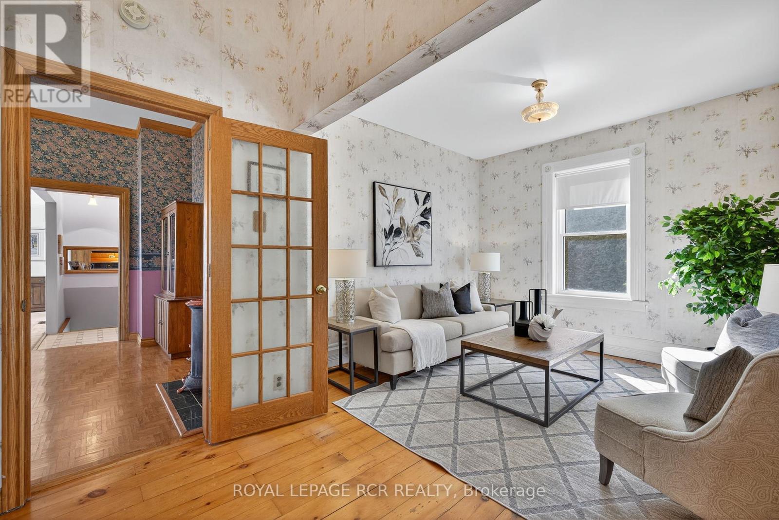 7 Wallace Avenue, Caledon, Ontario  L7E 0M5 - Photo 7 - W12412777
