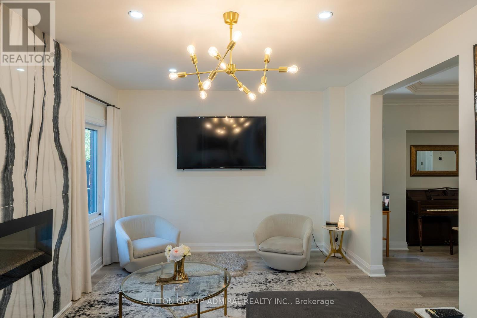 2415 Valley Heights Crescent, Oakville (Ro River Oaks), Ontario  L6H 6X2 - Photo 16 - W12412786
